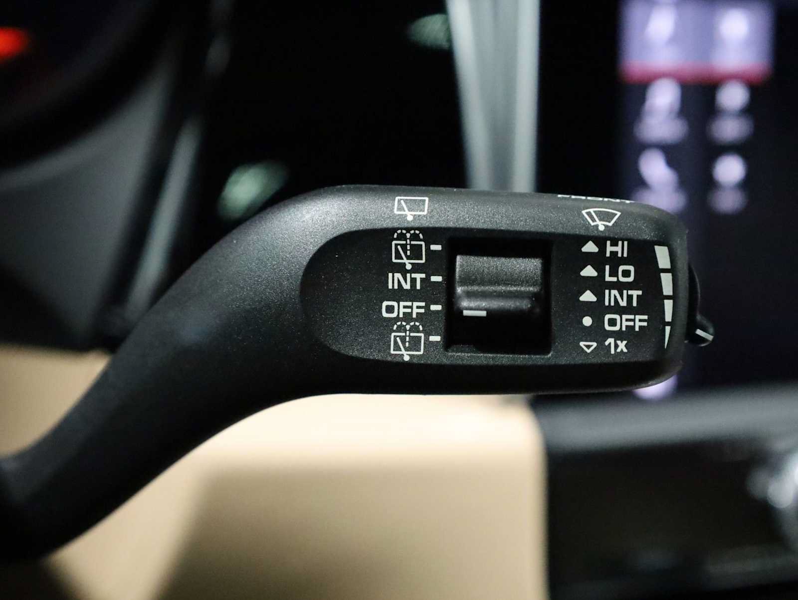 Certified 2023 Porsche Macan S AWD/4WD image 30