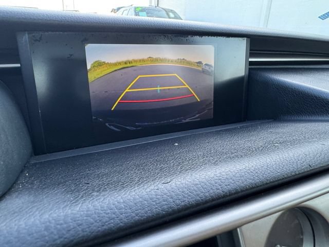 Used 2015 Lexus IS 250 w/ Navigation System Package RWD image 9