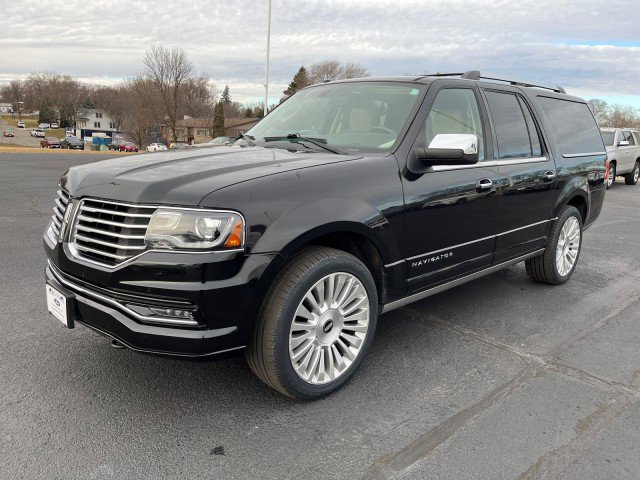 Used 2015 Lincoln Navigator L 4WD w/ Equipment Group 101A Reserve image 1