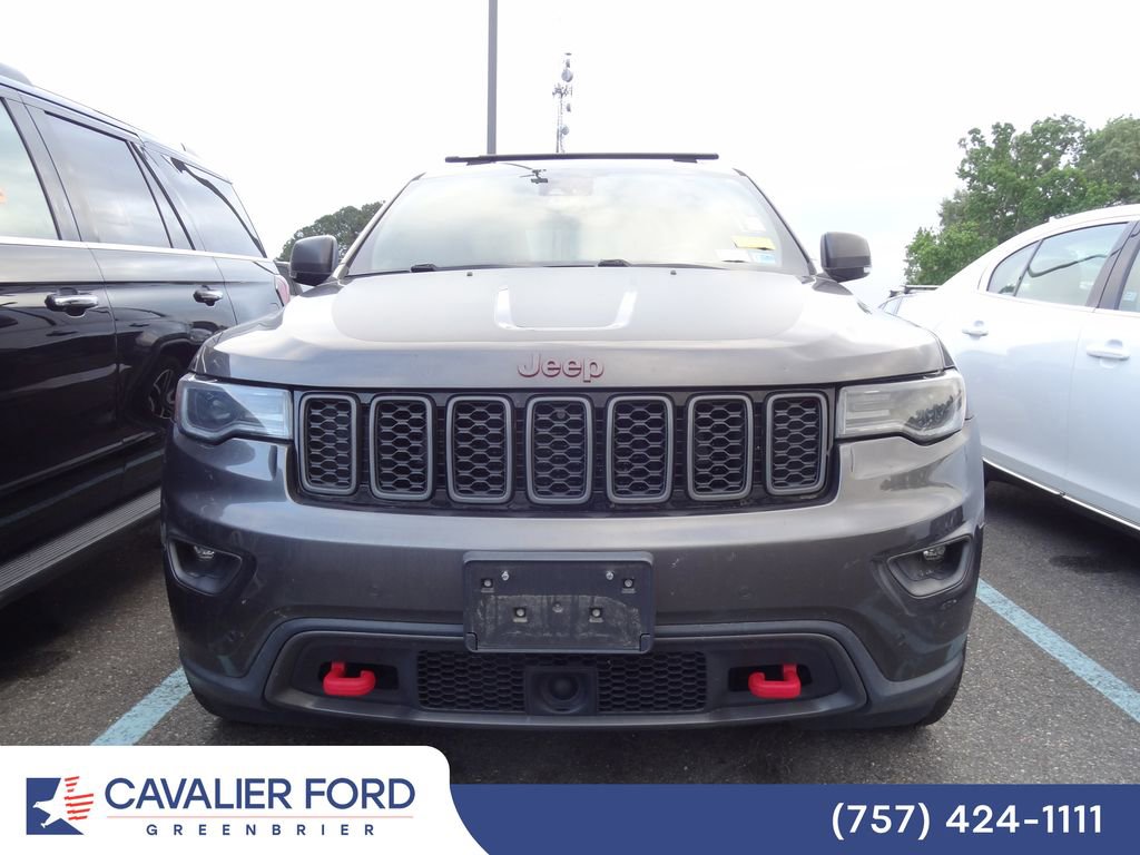 Used 2019 Jeep Grand Cherokee Trailhawk w/ Trailhawk Luxury Group AWD/4WD image 2