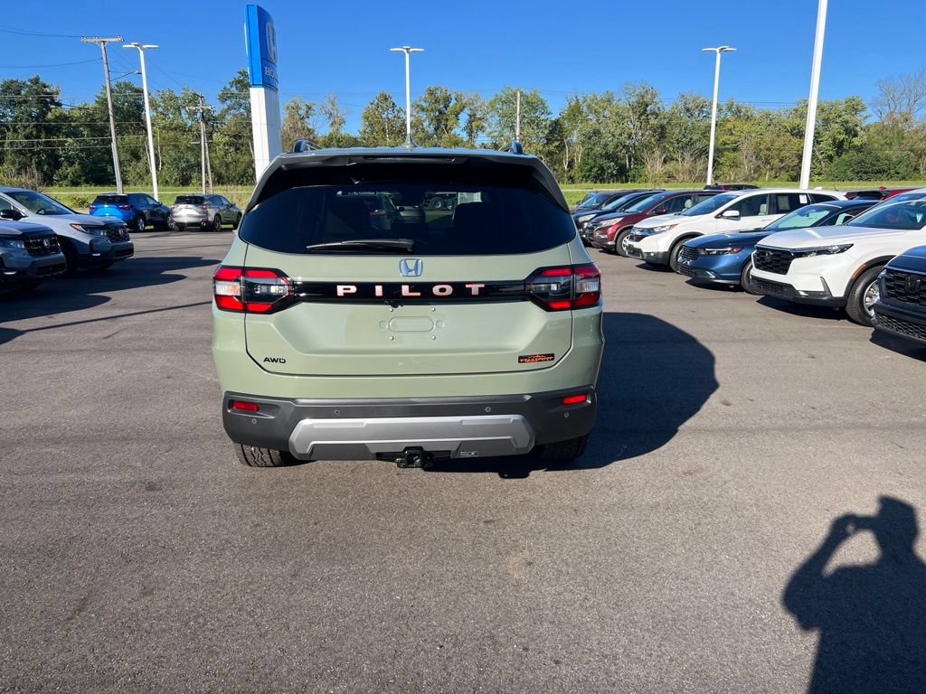 New 2026 Honda Pilot TrailSport image 4