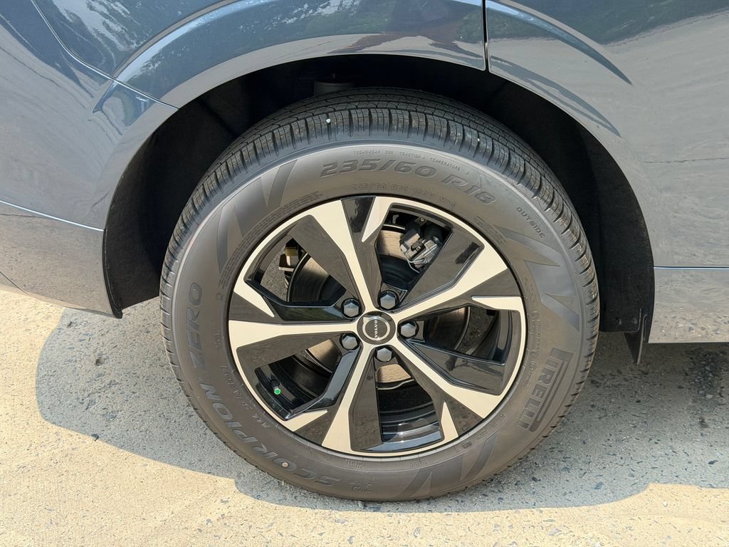 New 2026 Volvo XC60 B5 Core w/ Climate Package AWD/4WD image 6