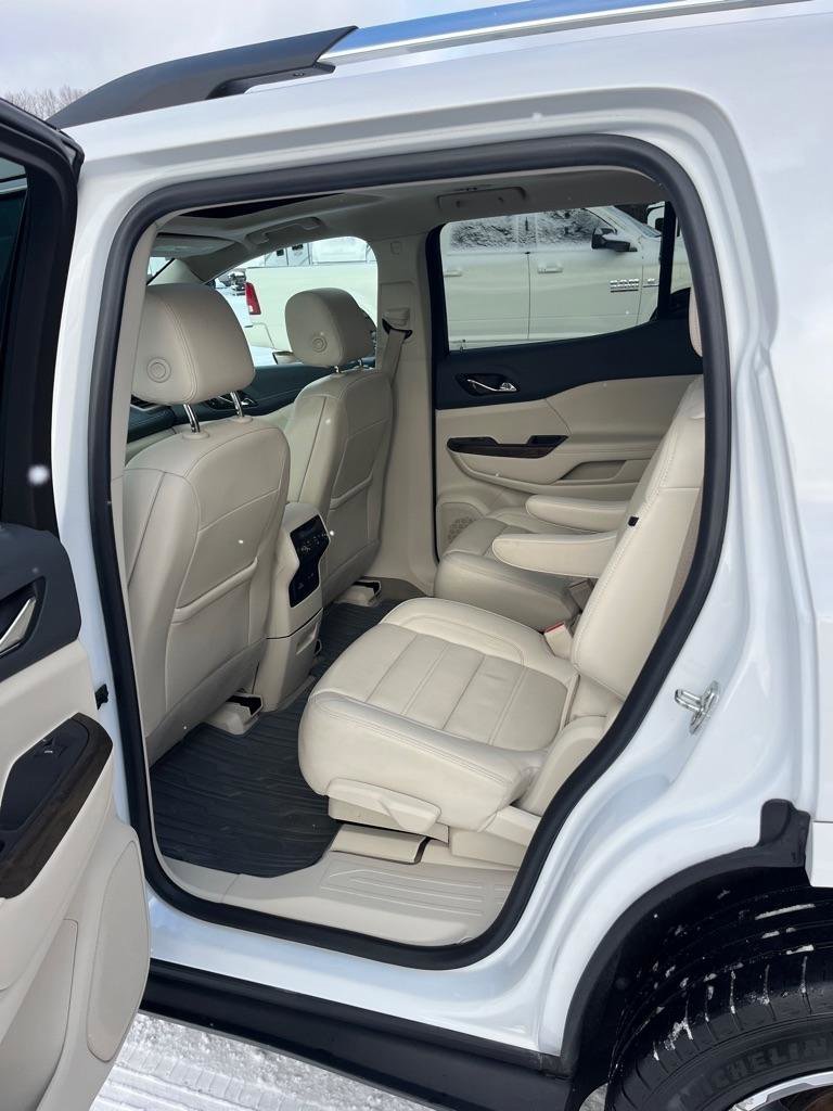 Used 2021 GMC Acadia Denali w/ Denali Ultimate Package image 13