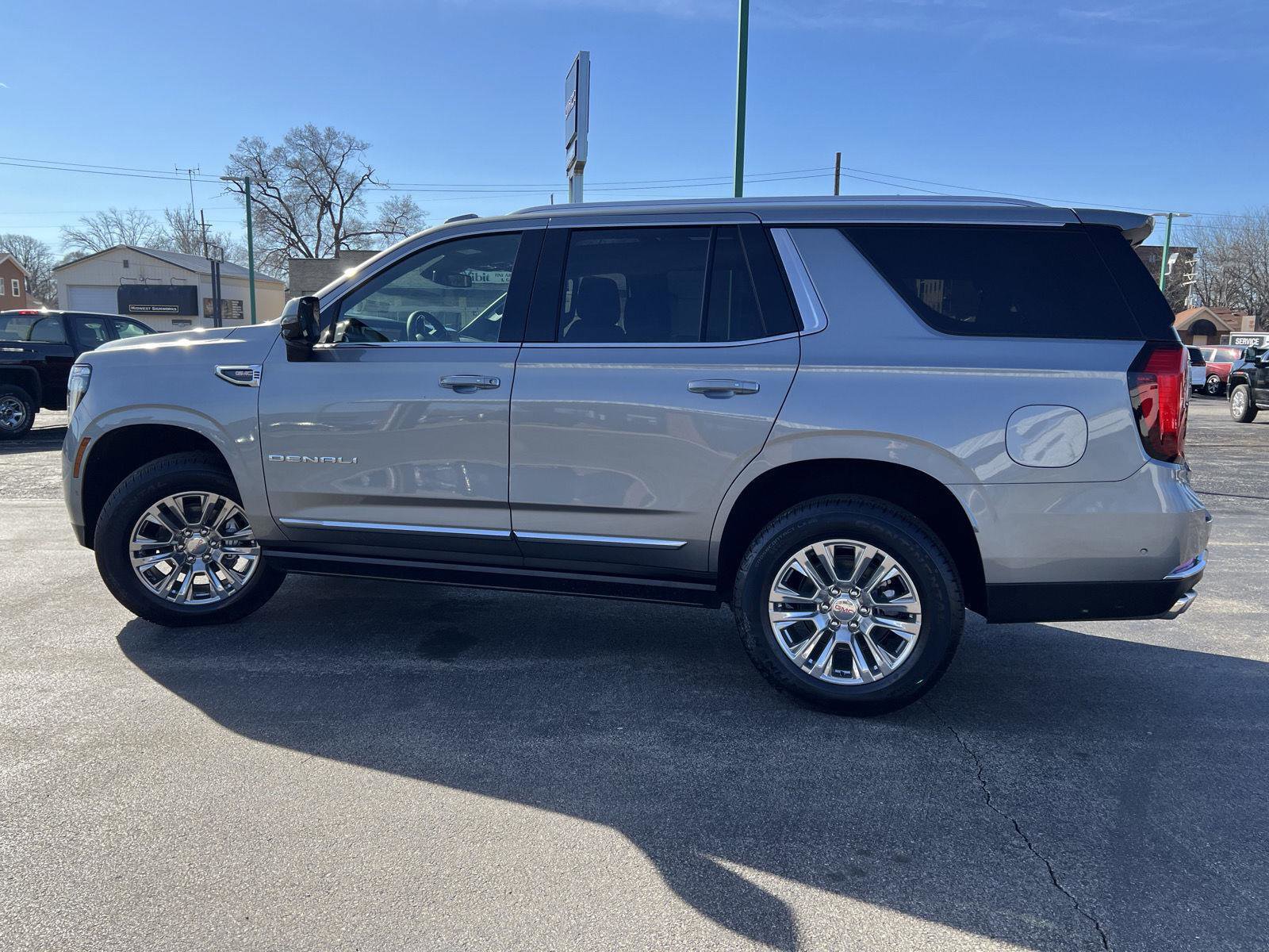 New 2026 GMC Yukon Denali w/ Sun & Power Step Package image 9