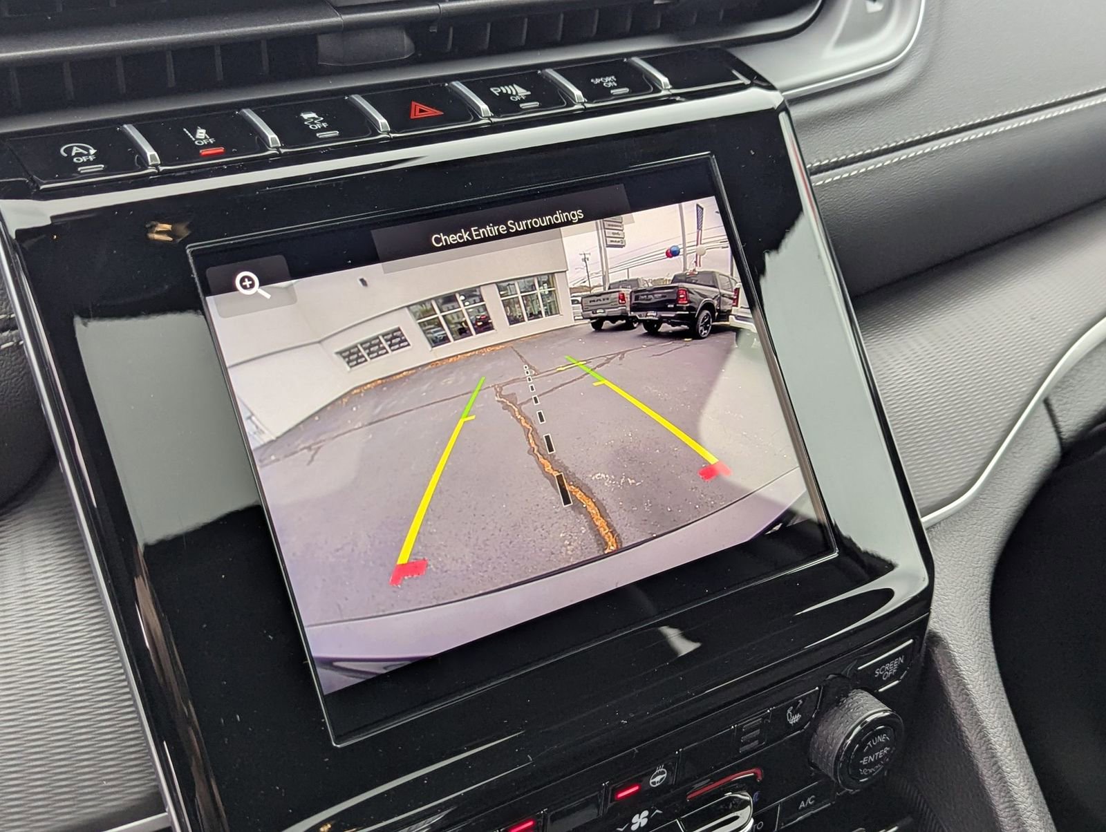 New 2025 Jeep Grand Cherokee L Altitude image 15