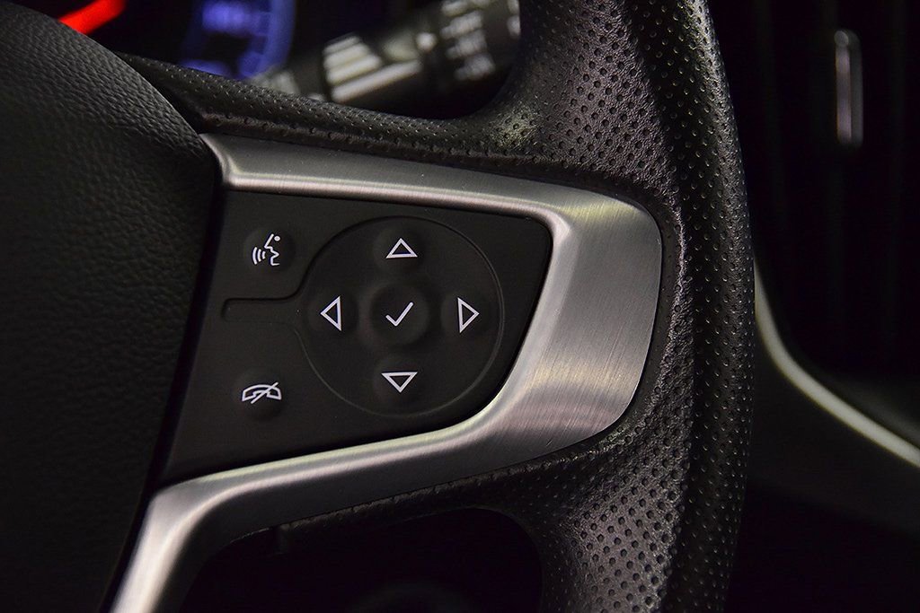 Used 2024 GMC Terrain SLE image 20