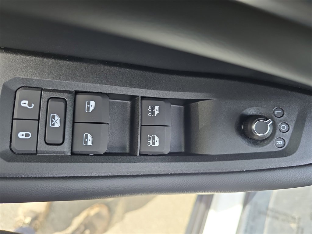 New 2025 Jeep Grand Cherokee Laredo X image 28