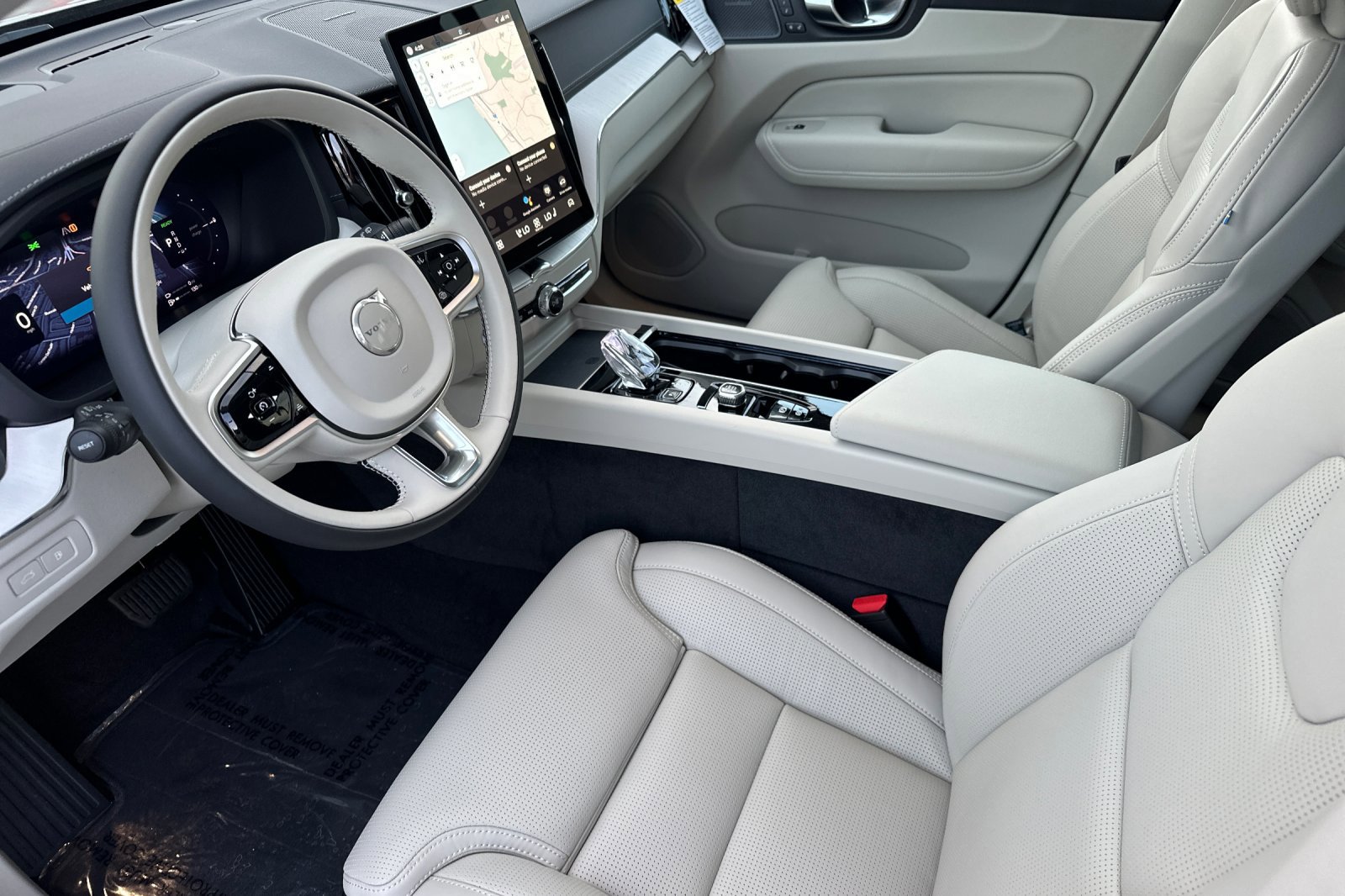 New 2026 Volvo XC60 T8 Ultra w/ Climate Package image 8