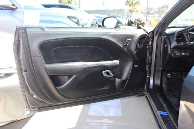 Used 2023 Dodge Challenger SXT w/ Plus Package image 10