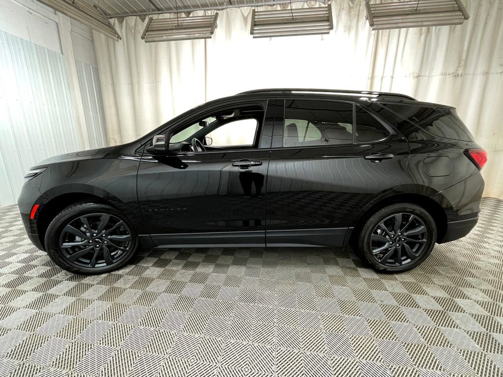 Used 2024 Chevrolet Equinox RS image 16