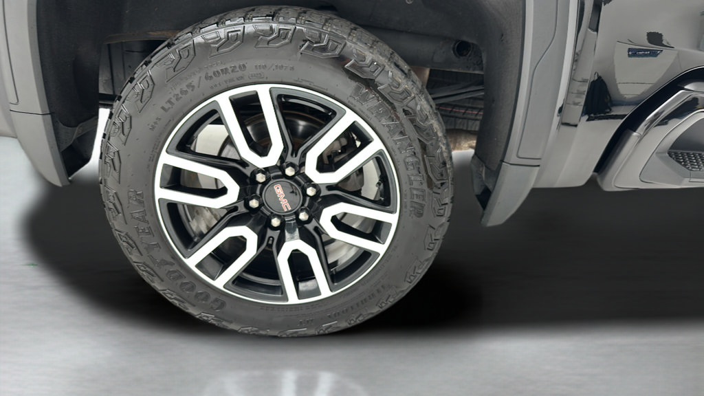 Used 2024 GMC Sierra 1500 AT4 w/ Technology Package AWD/4WD image 11