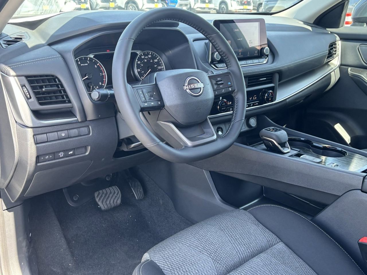 Certified 2026 Nissan Rogue SV FWD image 19
