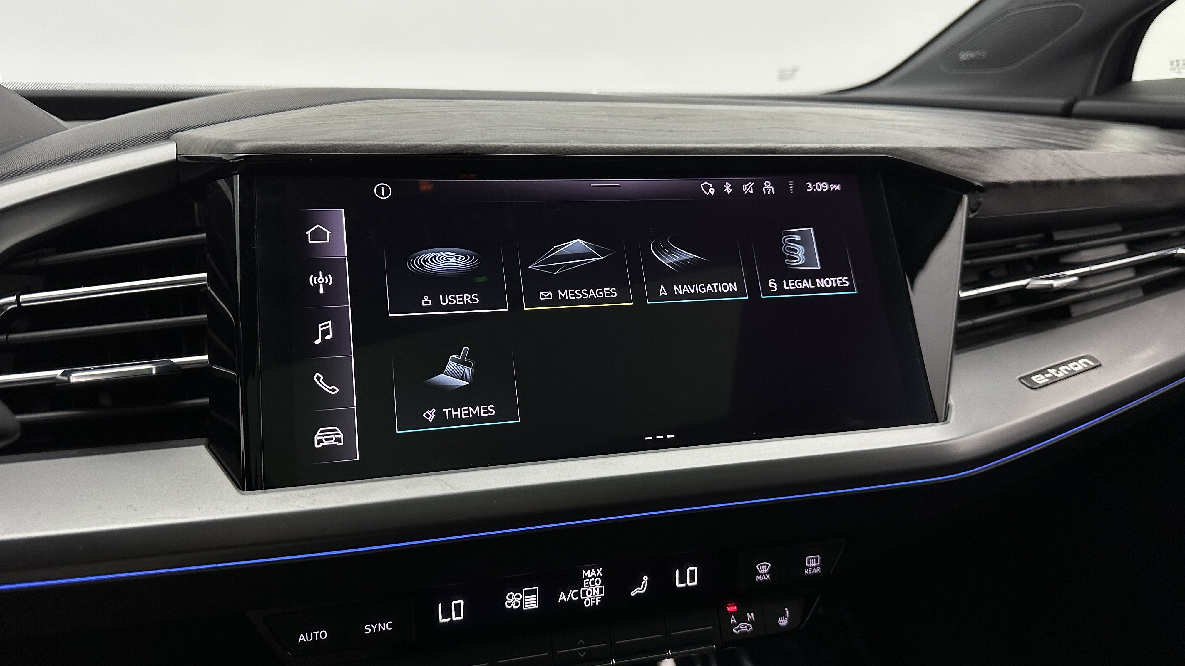 Used 2023 Audi Q4 e-tron Premium Plus RWD image 19