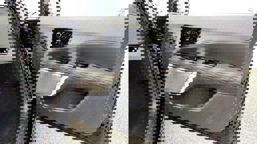 Used 2026 Cadillac Optiq Luxury 1 AWD/4WD image 26