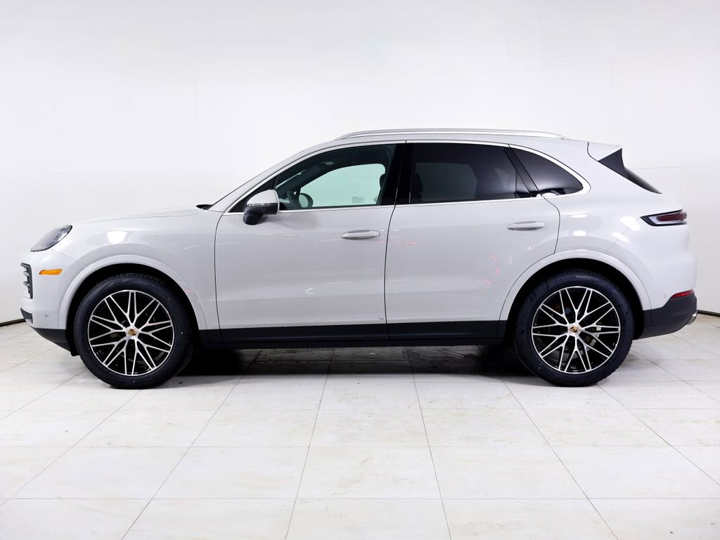 New 2026 Porsche Cayenne image 2