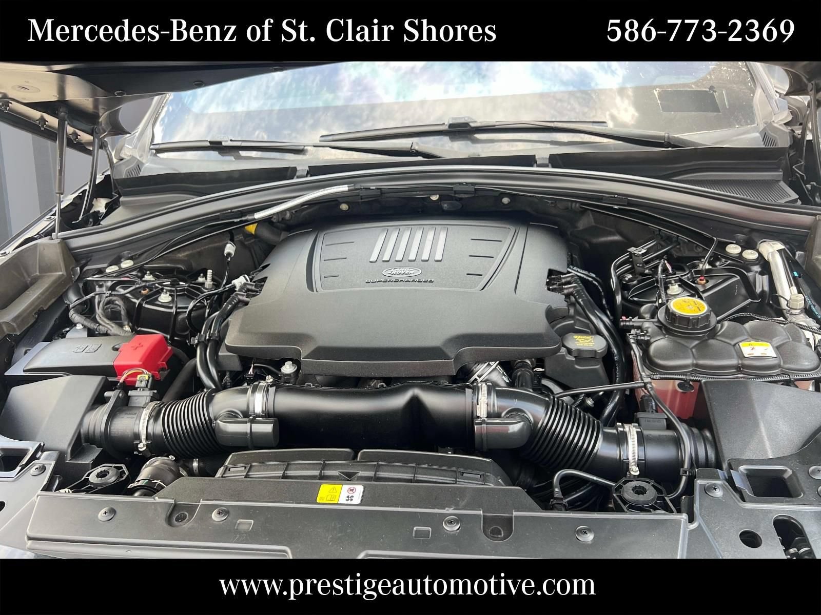 Used 2019 Land Rover Range Rover Velar R-Dynamic SE AWD/4WD image 12
