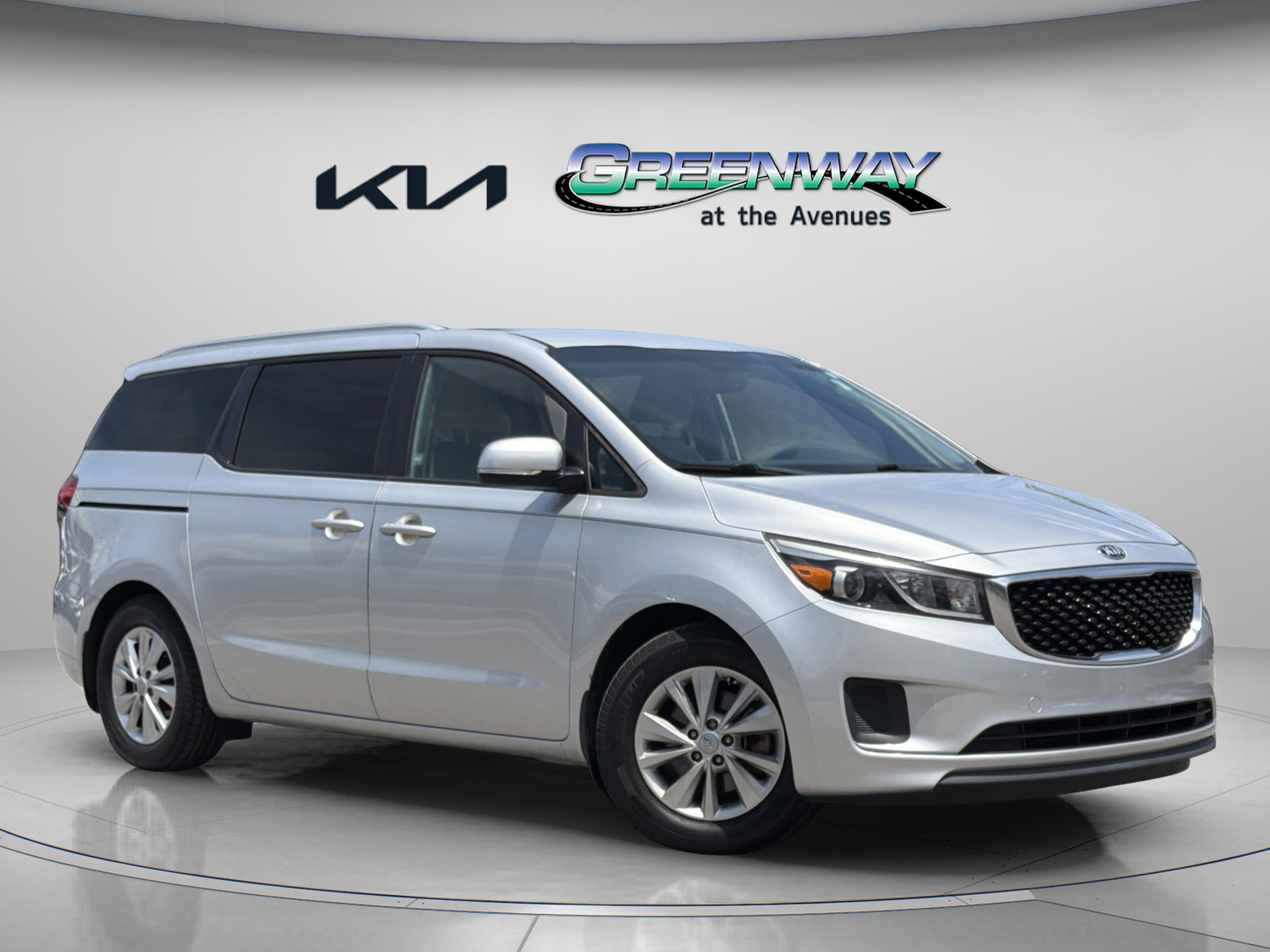 Used 2016 Kia Sedona LX w/ LX Convenience Package FWD image 1