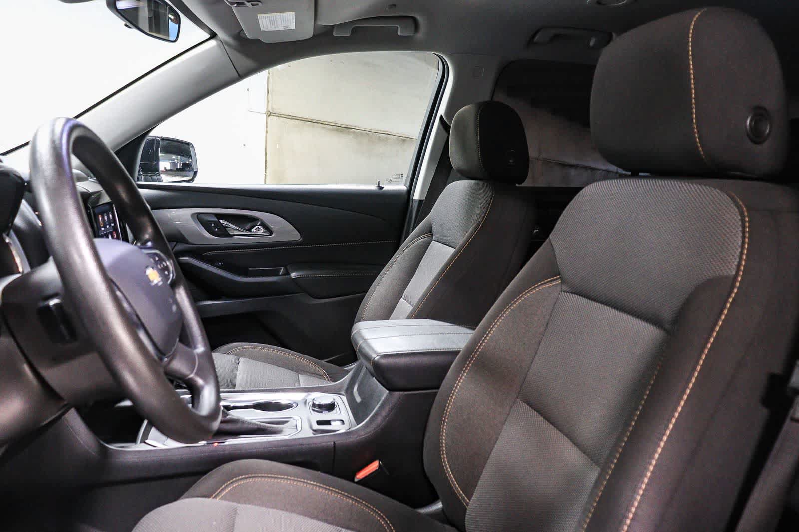Used 2020 Chevrolet Traverse LS FWD image 18