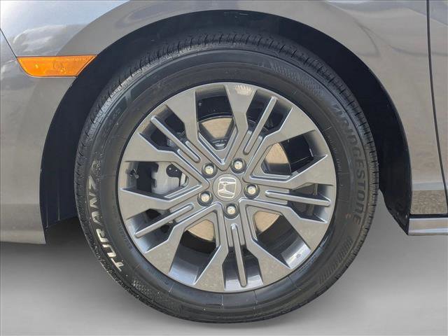 New 2026 Honda Odyssey Touring image 10