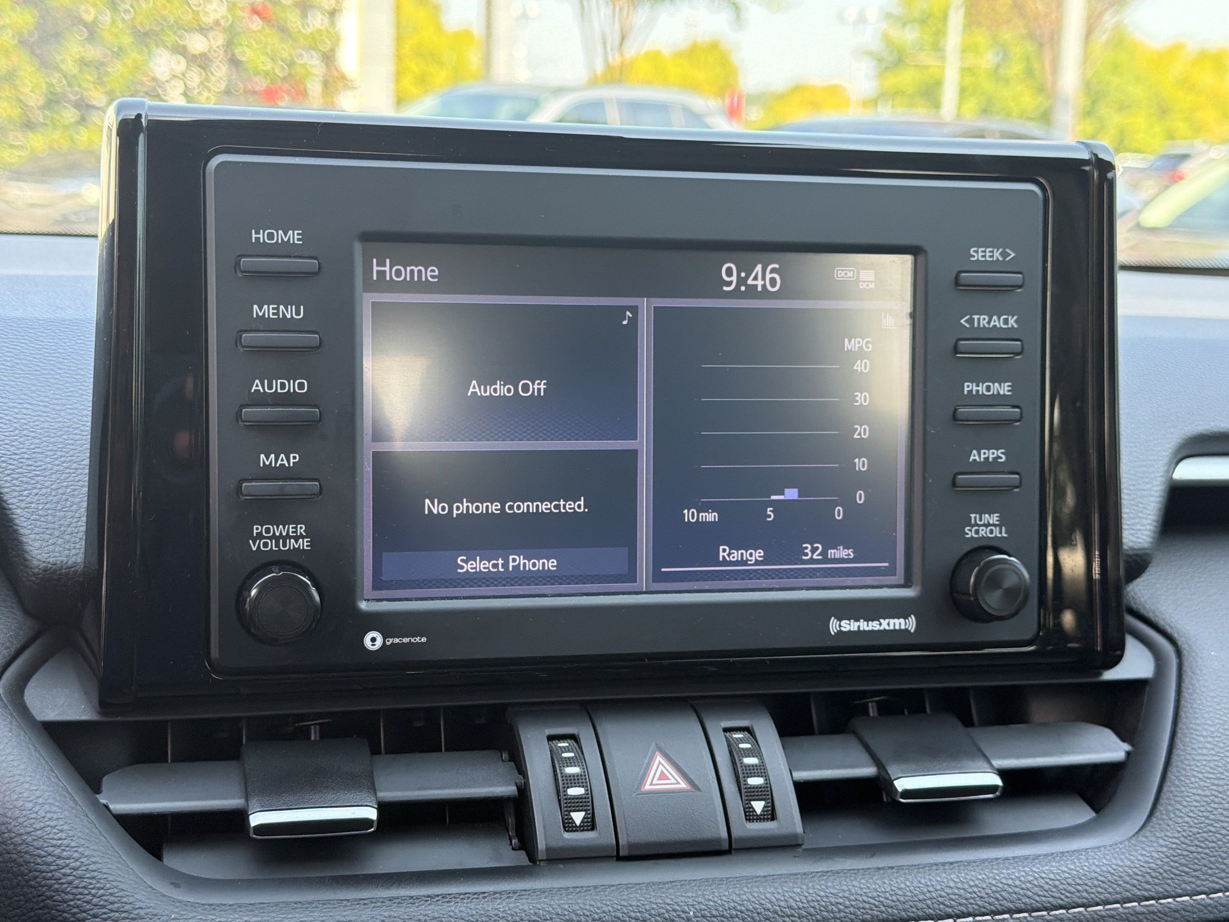 Used 2021 Toyota RAV4 XLE Premium FWD image 4