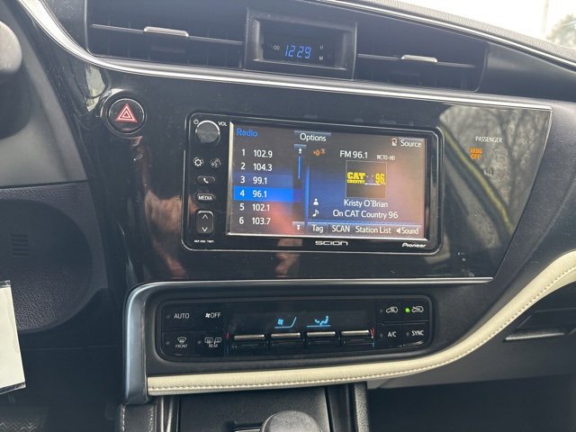 Used 2016 Scion iM Base image 12