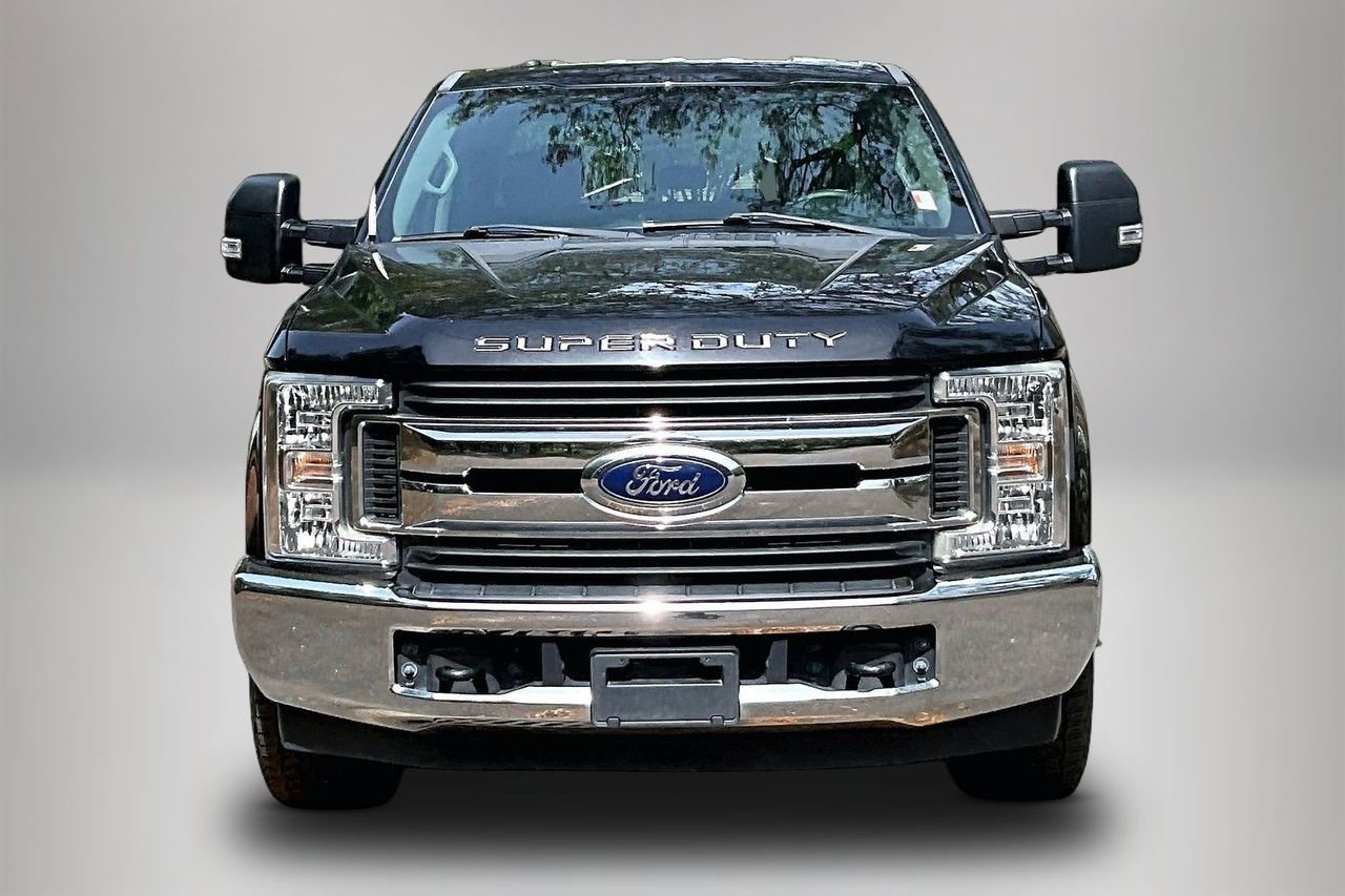 Used 2018 Ford F250 XLT image 3