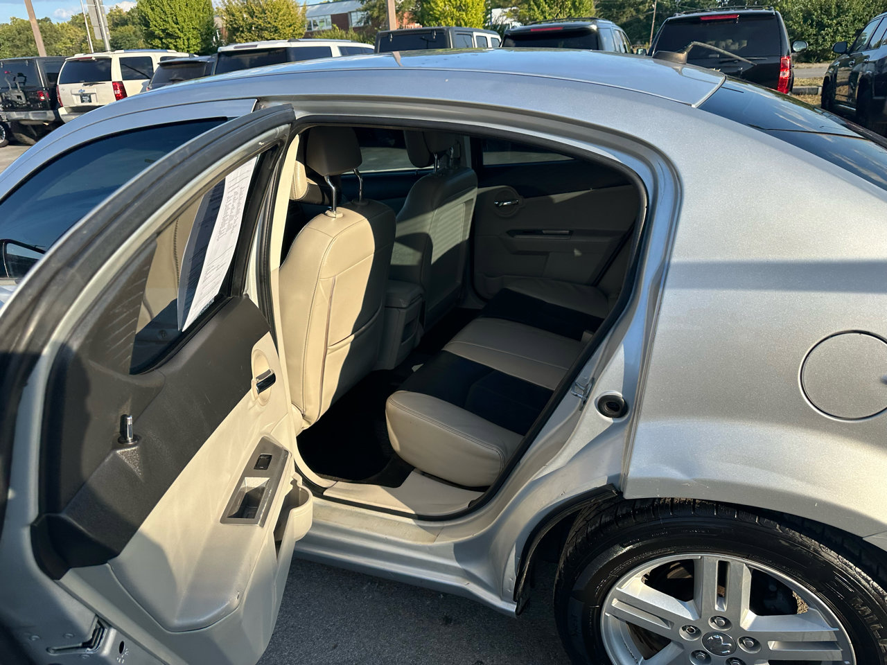 Used 2010 Dodge Avenger R/T image 14