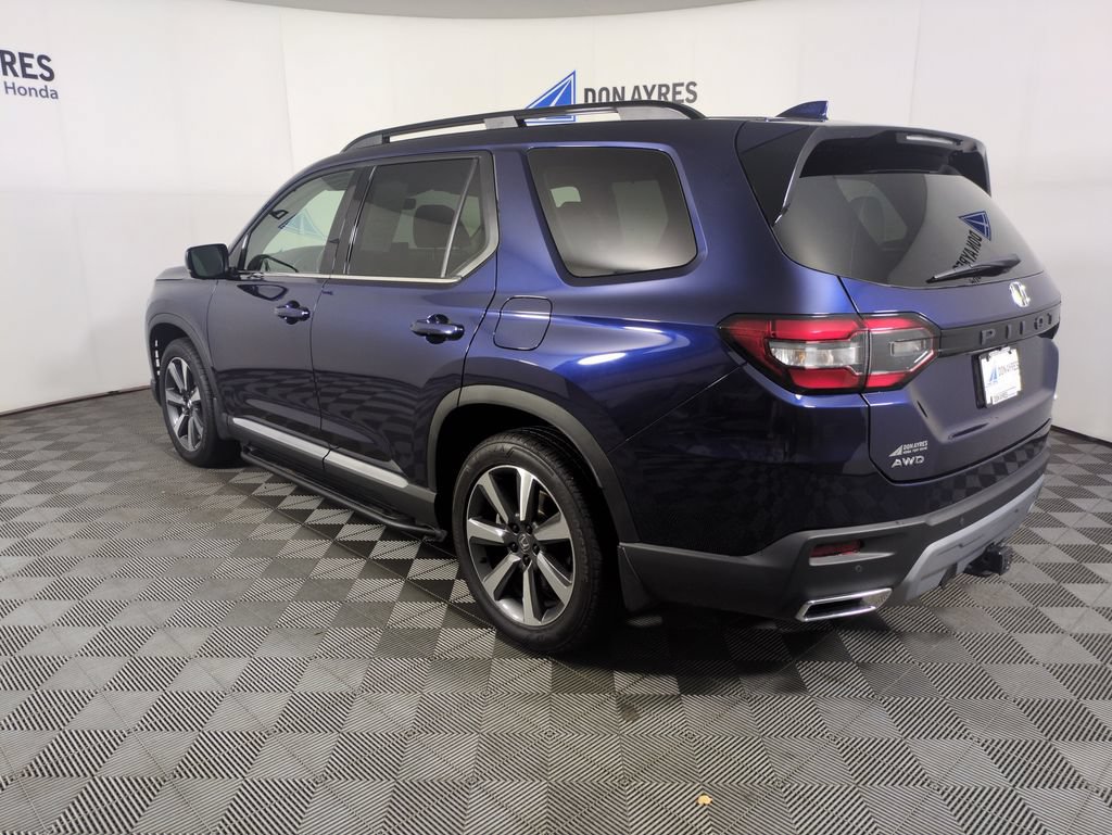 Certified 2025 Honda Pilot Elite image 4