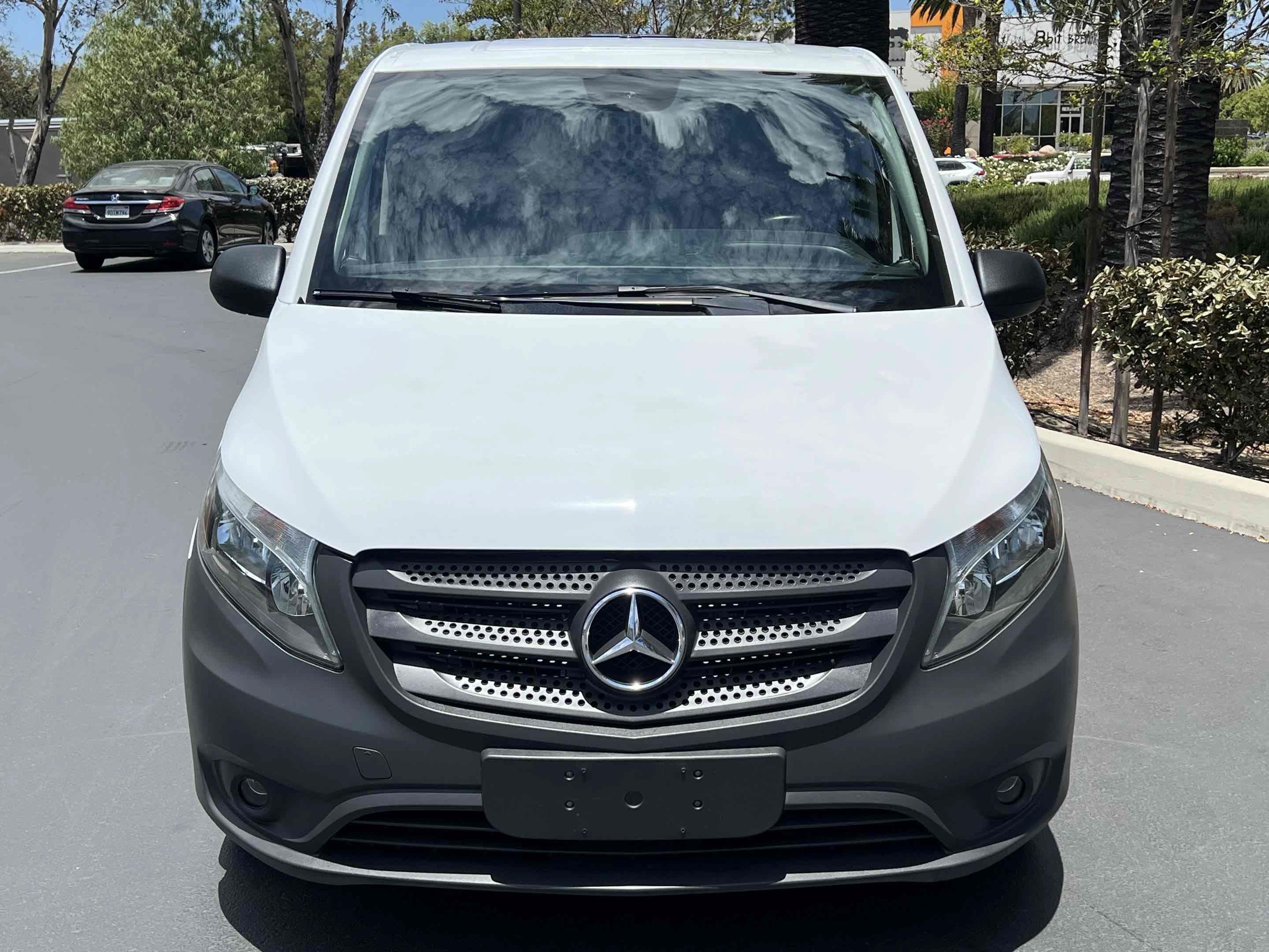 Used 2022 Mercedes-Benz Metris image 14