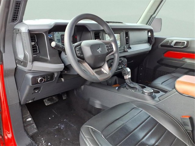 Used 2023 Ford Bronco 2-Door w/ Sasquatch Package image 12
