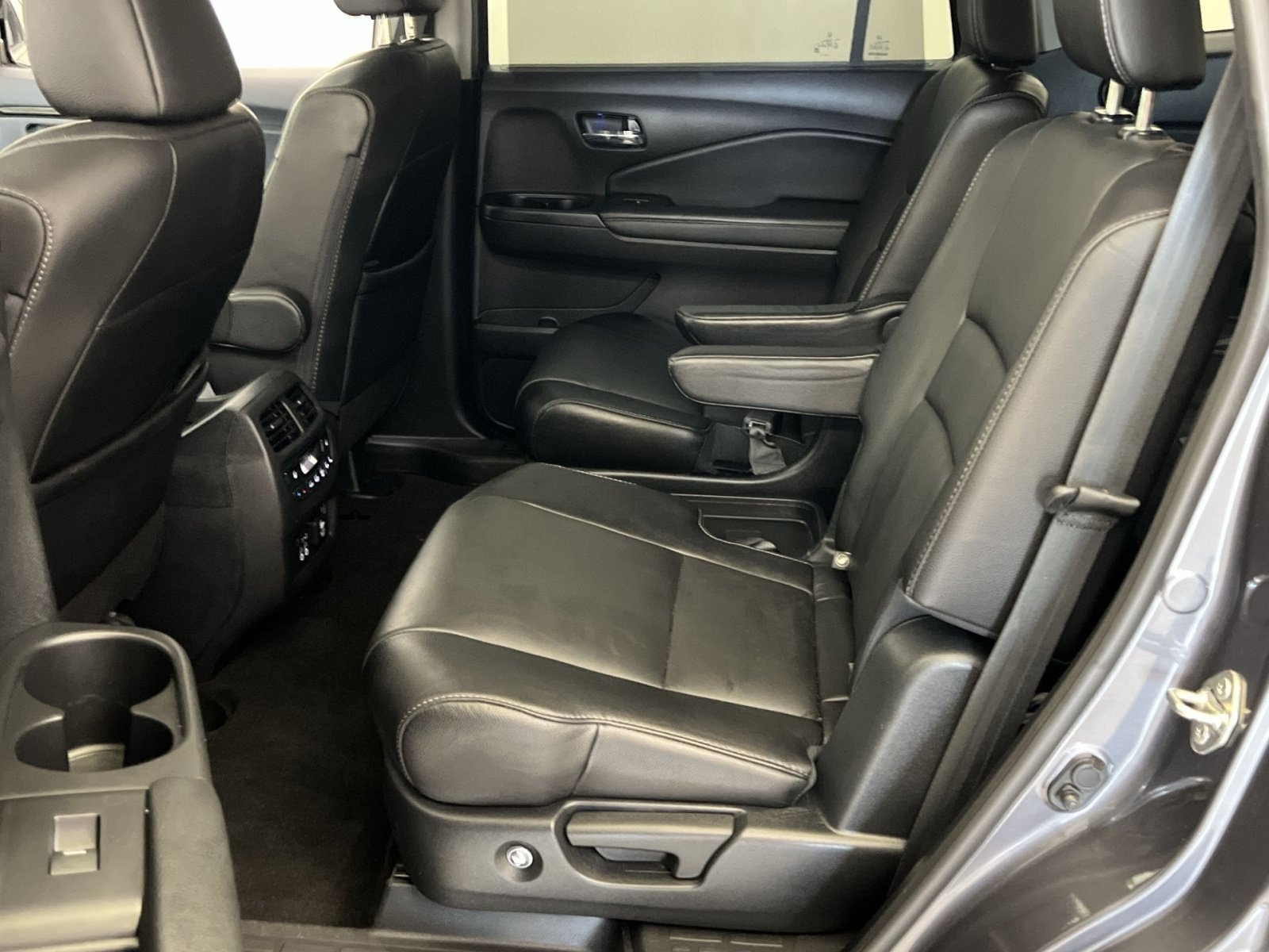 Used 2019 Honda Pilot Touring image 24