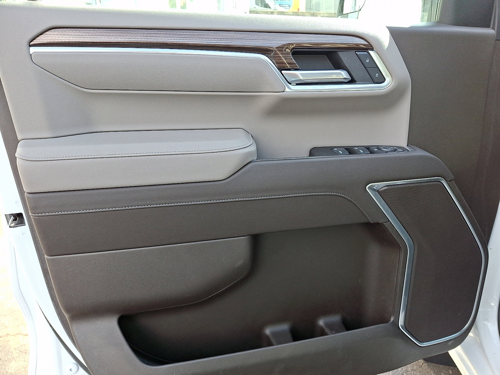 Certified 2025 Chevrolet Silverado 1500 LT image 14