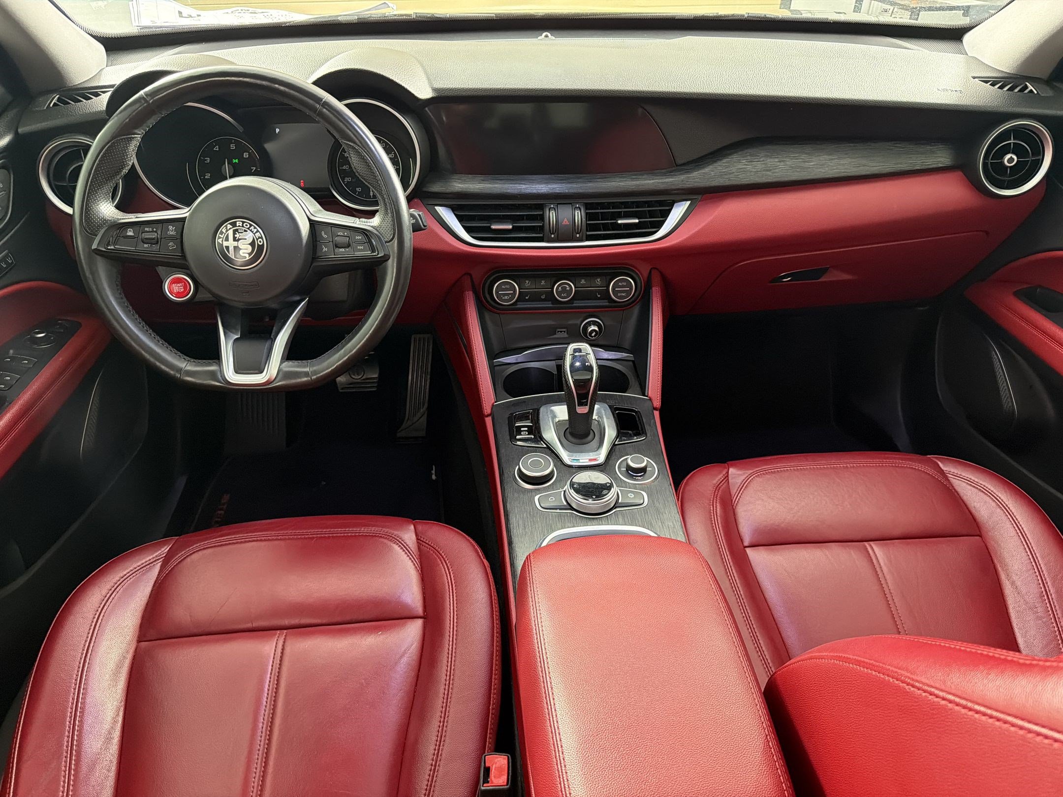 Used 2021 Alfa Romeo Stelvio Sprint w/ Nero Edizione RWD image 17