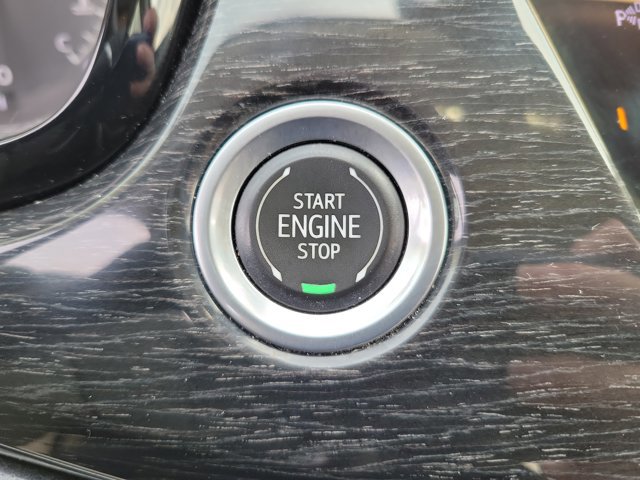 Used 2022 Cadillac XT6 Premium Luxury w/ Technology Package AWD/4WD image 24