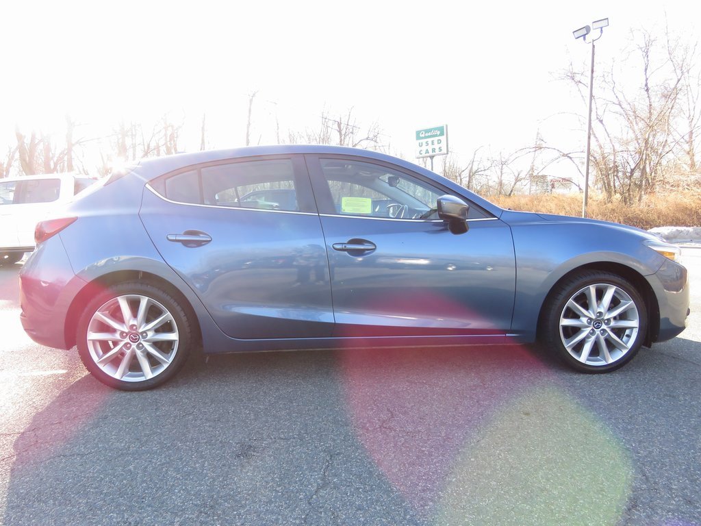 Used 2017 MAZDA MAZDA3 Grand Touring w/ Premium Equipment Package image 4