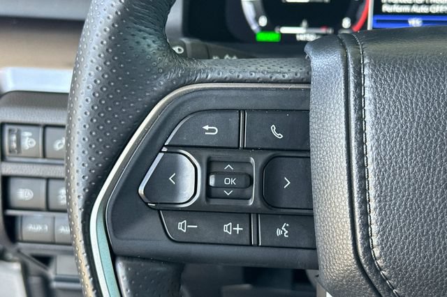 Used 2025 Toyota 4Runner TRD Off-Road Premium AWD/4WD image 30