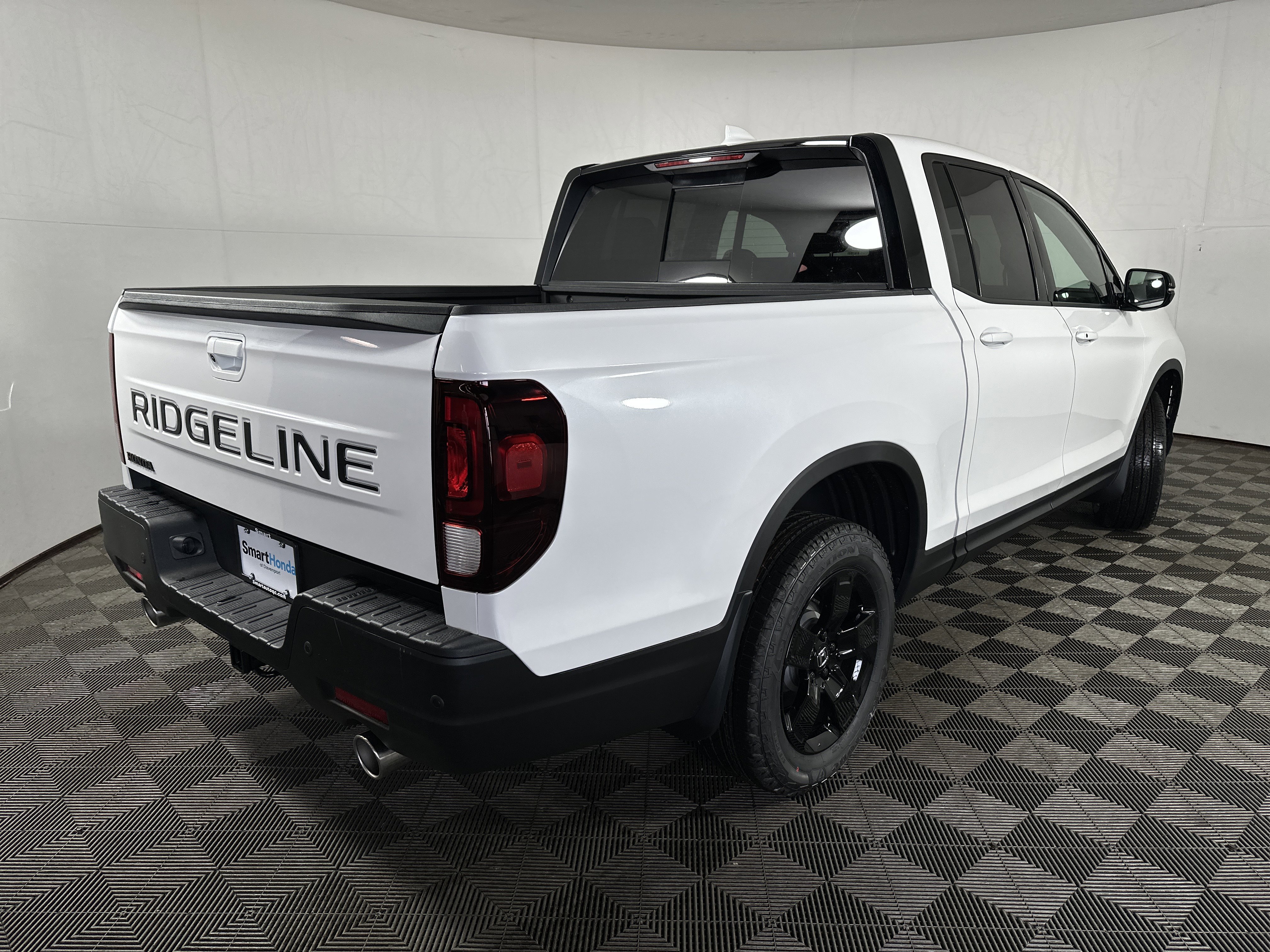New 2026 Honda Ridgeline Black Edition image 7