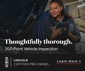 Certified 2023 Lincoln Corsair AWD w/ Equipment Group 101A image 2
