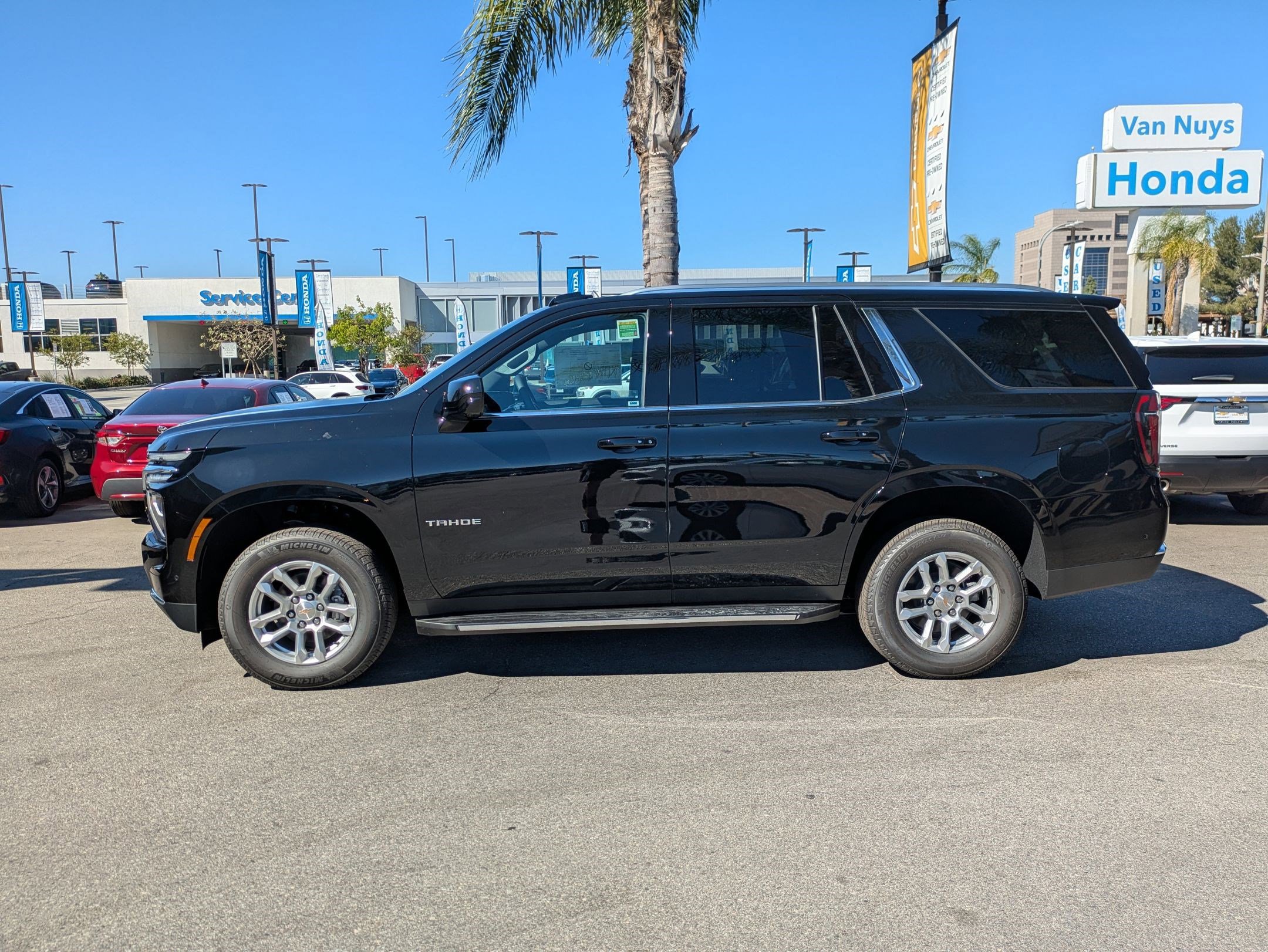 New 2026 Chevrolet Tahoe LS image 3