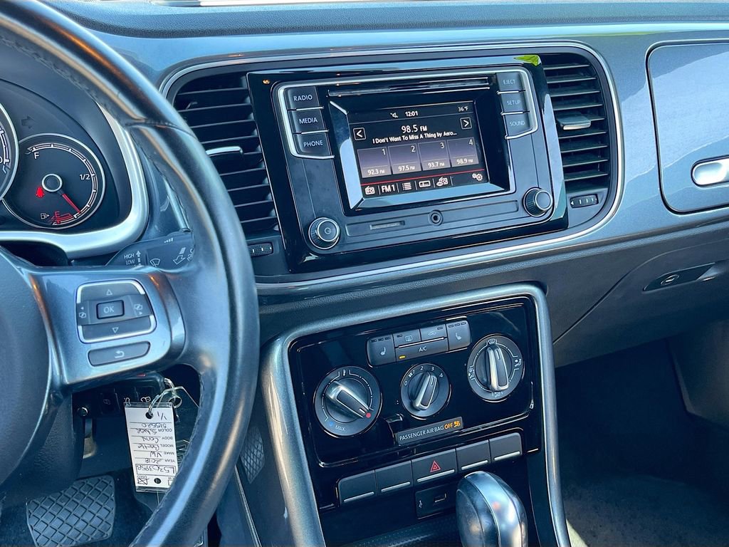 Used 2018 Volkswagen Beetle 2.0T S image 14