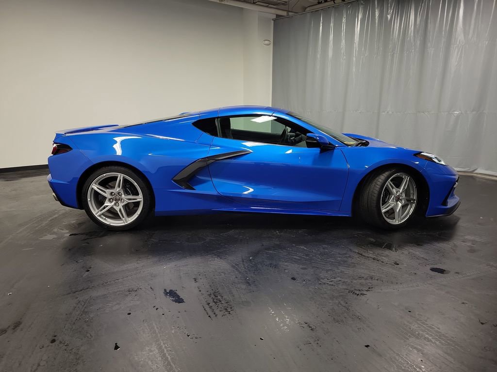 Used 2024 Chevrolet Corvette Stingray Preferred Cpe w/ Stealth Interior Trim Package image 9