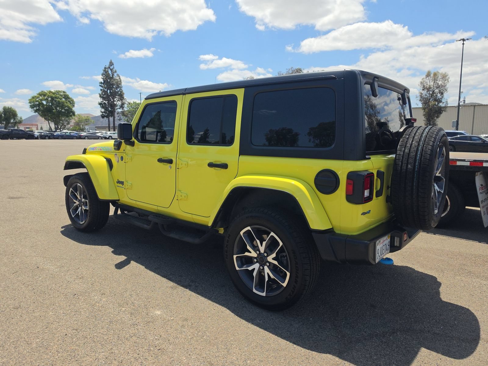 Used 2024 Jeep Wrangler Unlimited AWD/4WD image 10