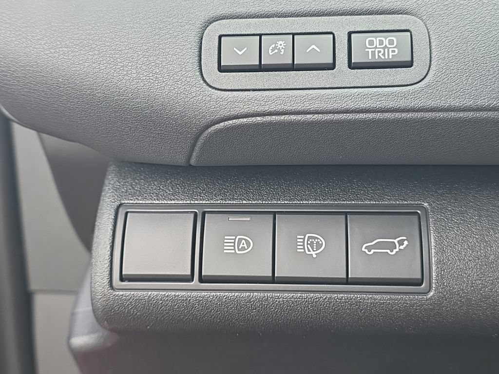 New 2026 Toyota C-HR AWD/4WD image 16