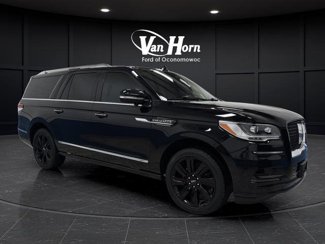 Used 2024 Lincoln Navigator L Reserve AWD/4WD image 1