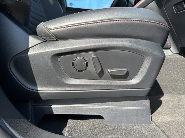 Used 2025 Ford Explorer ST-Line w/ ST-Line Street Pack image 23