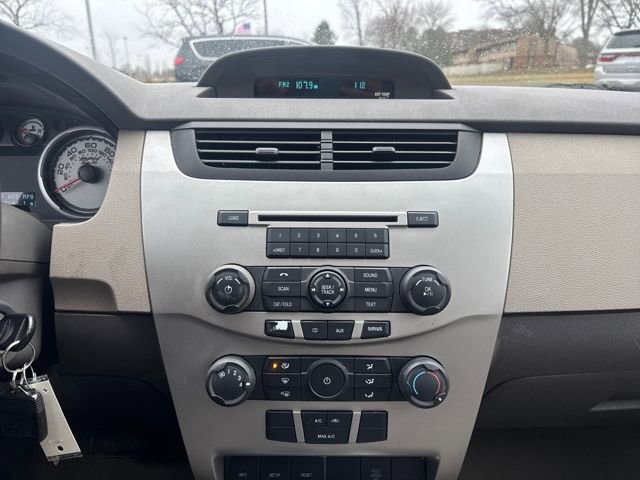 Used 2009 Ford Focus SE image 18