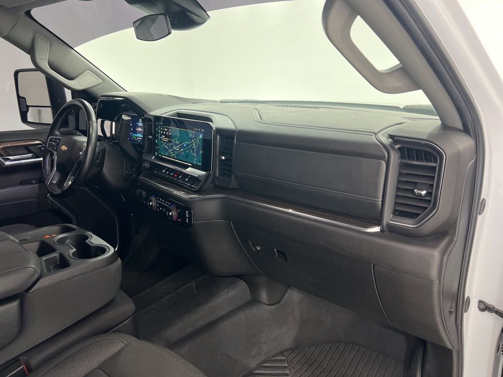 Used 2024 Chevrolet Silverado 2500 LT AWD/4WD image 26