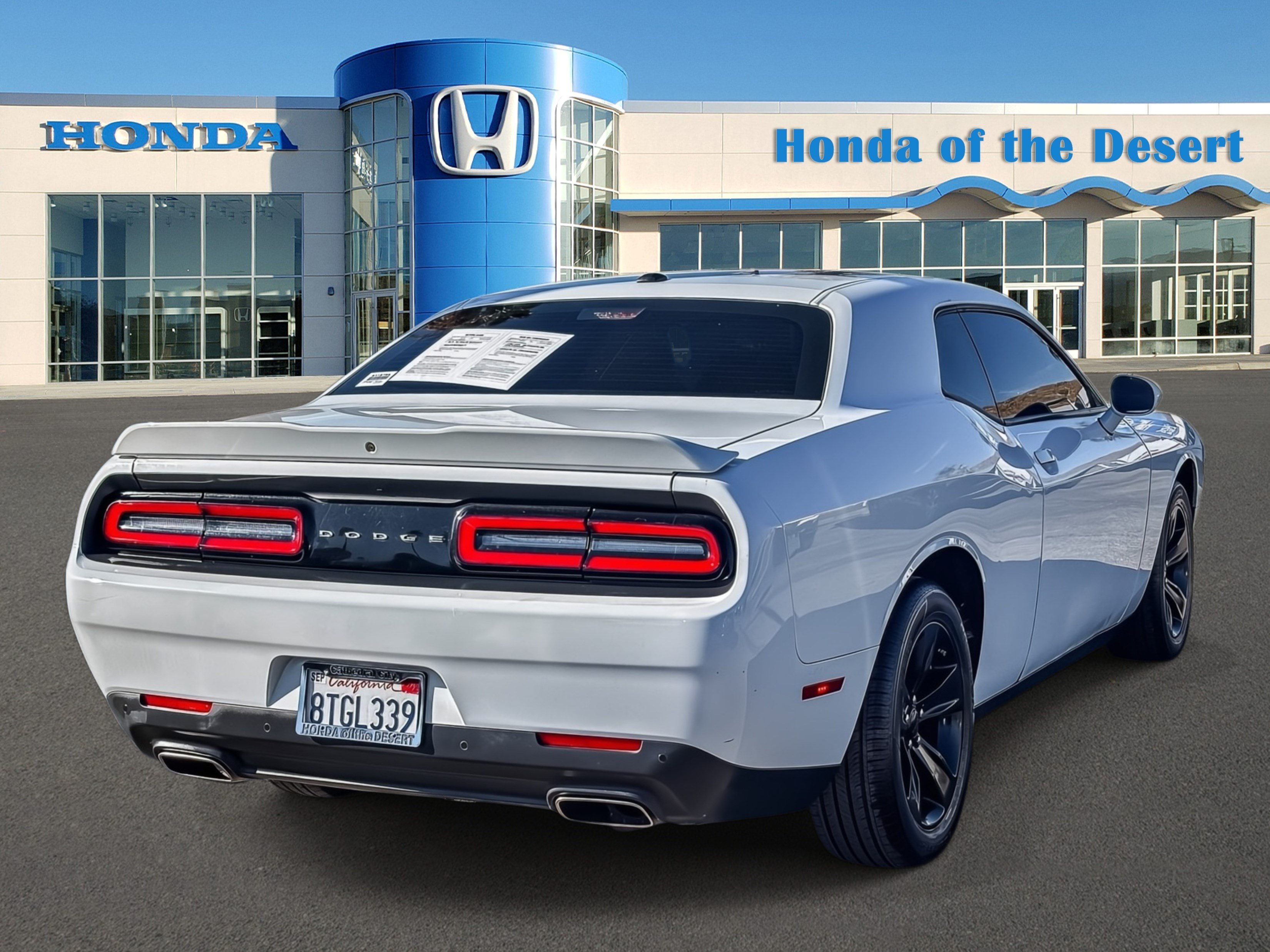 Used 2020 Dodge Challenger SXT w/ Driver Convenience Group RWD image 7