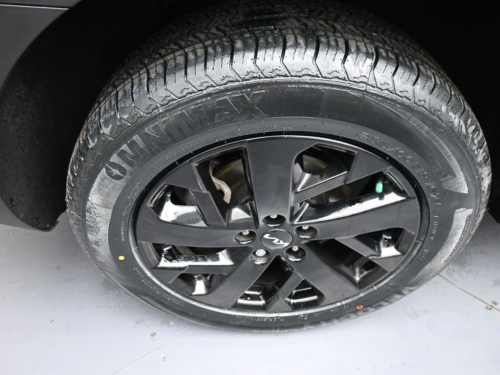 Certified 2023 Kia Sorento S w/ Panoramic Sunroof Package image 12