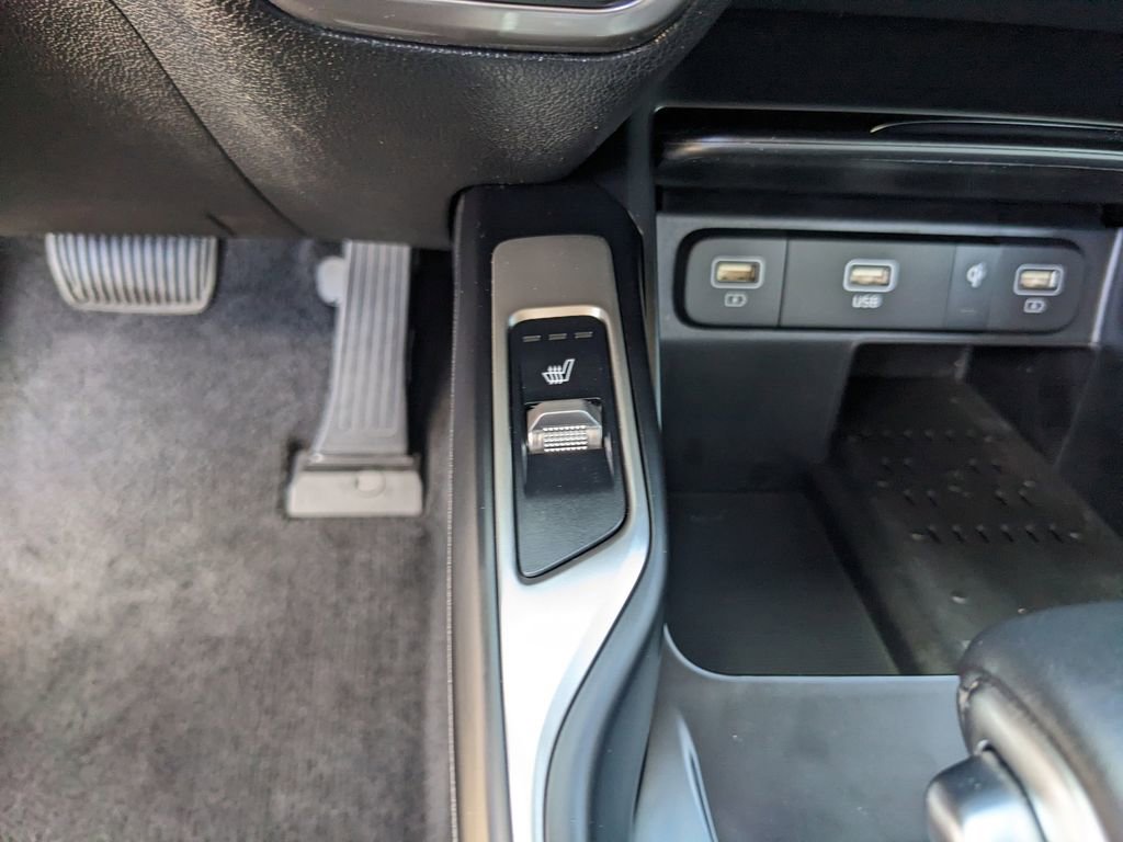 Certified 2023 Kia Sorento EX w/ Panoramic Sunroof Package image 27